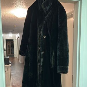 Black Plush Teddy Jacket Timeless Design